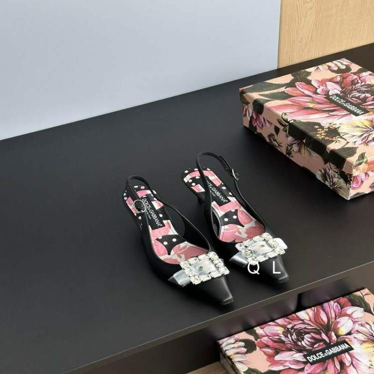 Picture of Dolce Gabbana Shoes _SKUDGsz35-4064456.59CMLL0702